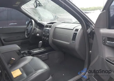 2008 Ford Escape Limited z USA, uszkodzony, nr VIN 1FMCU94138KA71570